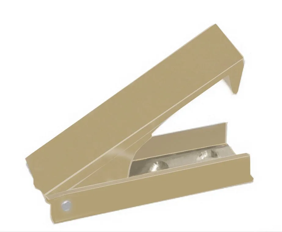 Baggage Door Catch, CW